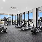 Ocean Views - Sandbar Burleigh Heads