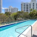 Ocean Views - Sandbar Burleigh Heads