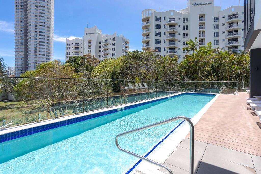 Ocean Views - Sandbar Burleigh Heads Apartment *