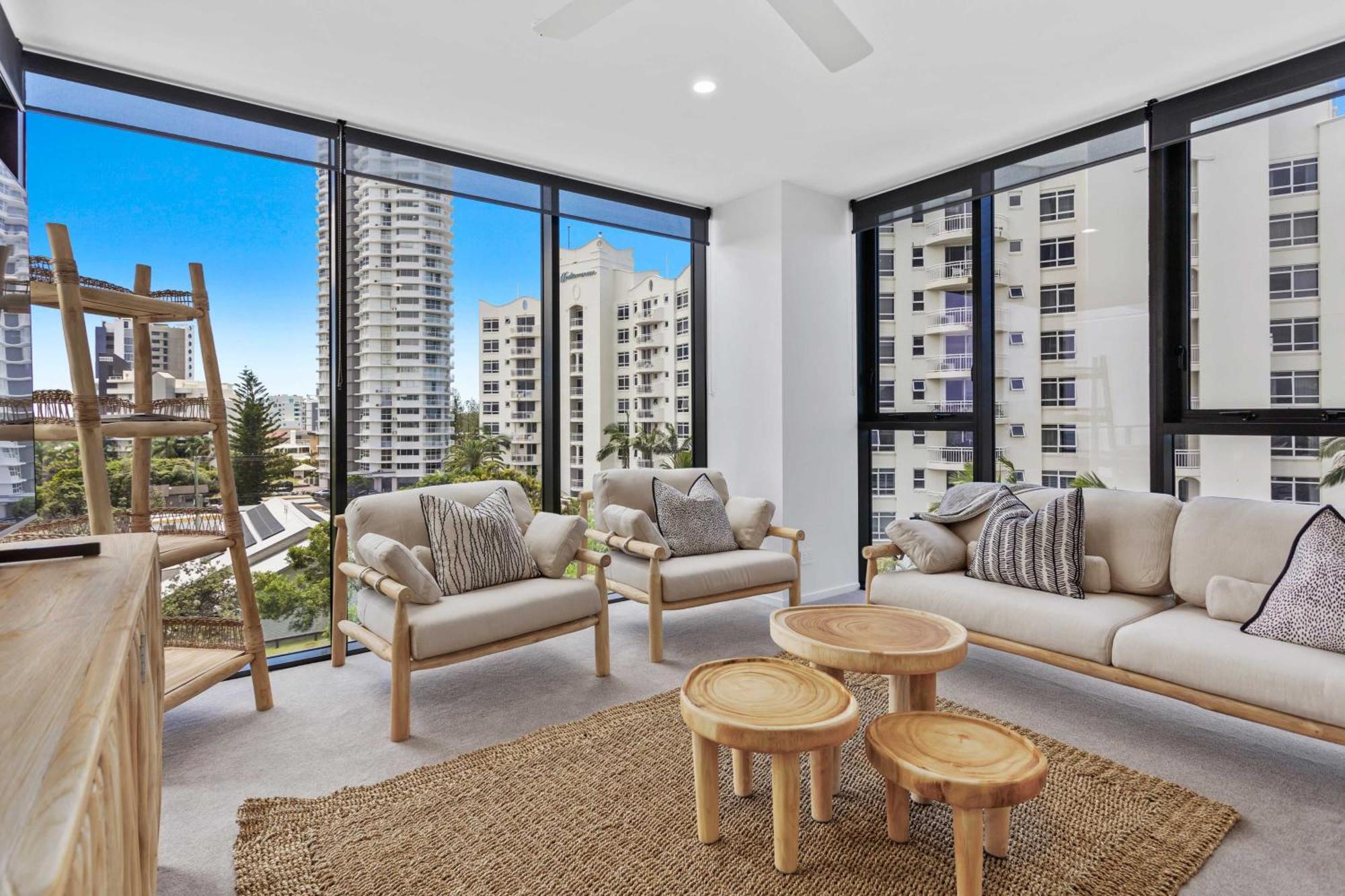 Ocean Views - Sandbar Burleigh Heads *