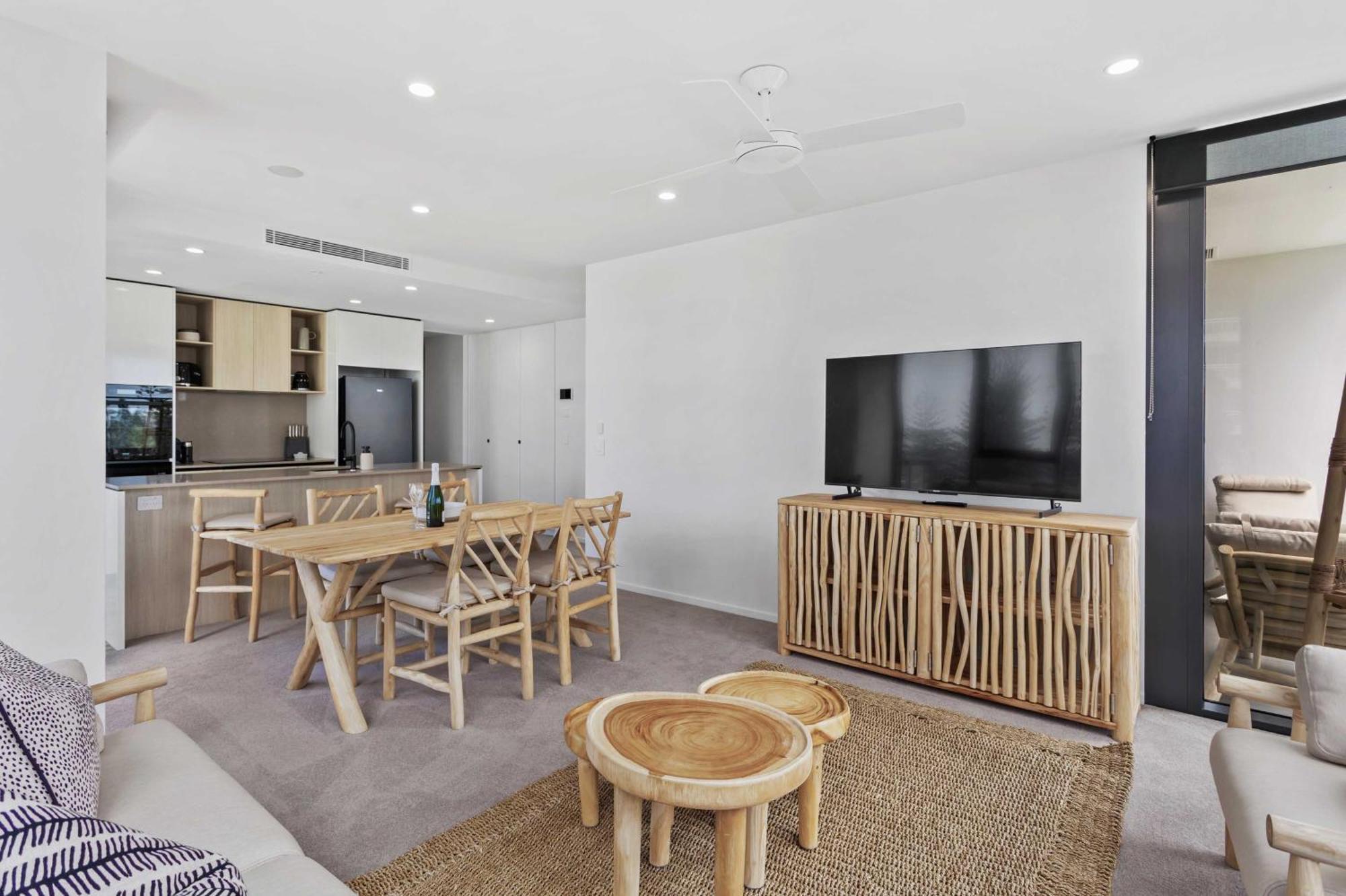 Apartment Ocean Views - Sandbar Burleigh Heads Gold Coast