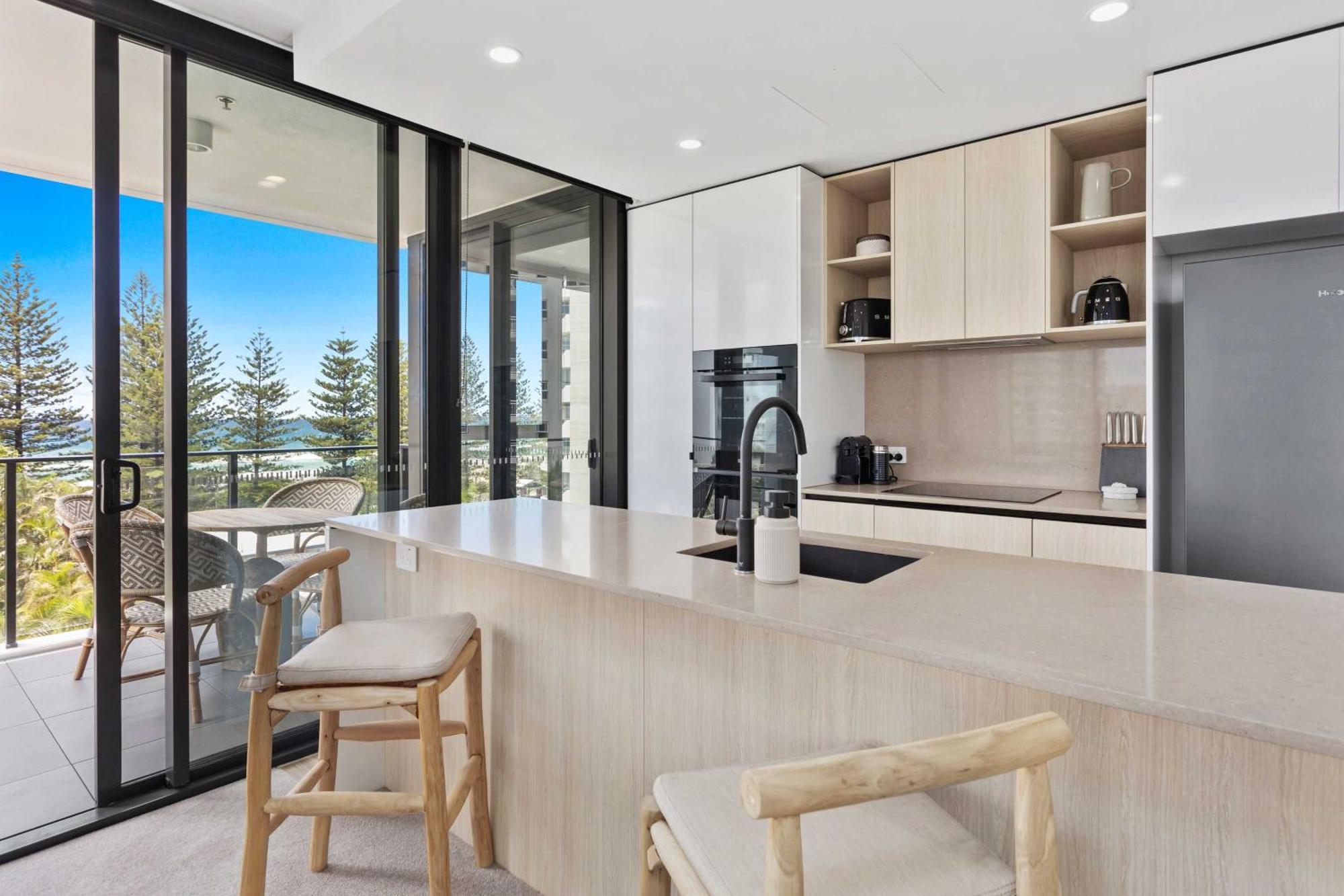Apartment Ocean Views - Sandbar Burleigh Heads
